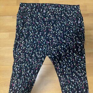 Livi Abstract Patterned Leggings